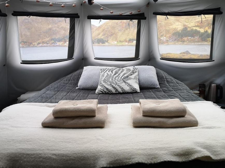 Hotel Glamping Lofoten Kongsjorda Exterior foto